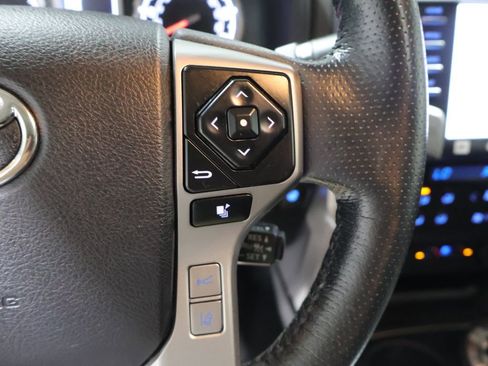 Used 2023 Toyota 4Runner Limited AWD/4WD image 33