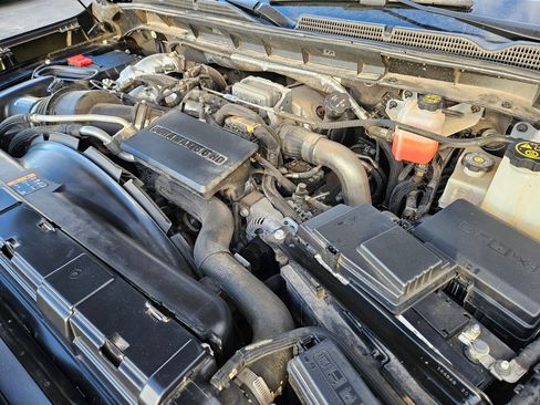 Used 2022 GMC Sierra 2500 Denali w/ Denali Black Diamond Edition image 38