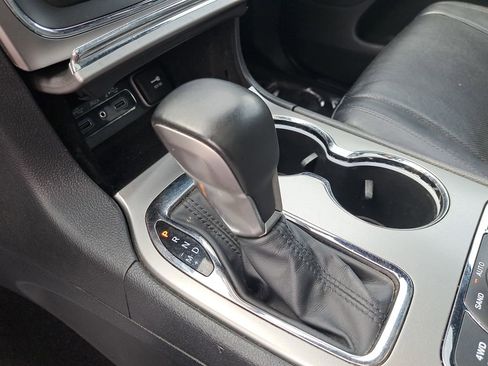 Used 2018 Jeep Grand Cherokee Limited w/ Luxury Group II image 26