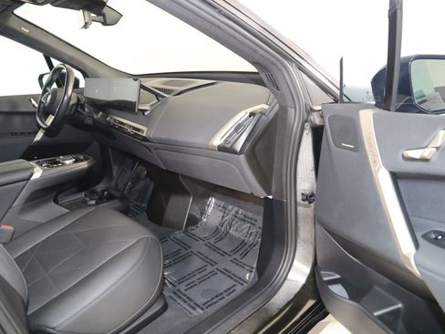 Used 2023 BMW iX xDrive50 w/ Sport Package AWD/4WD image 49