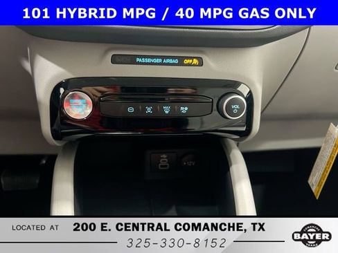 Used 2024 Ford Escape SE image 10