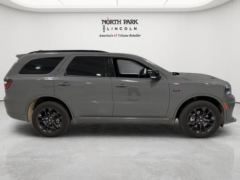 Used 2025 Dodge Durango GT AWD/4WD image 6