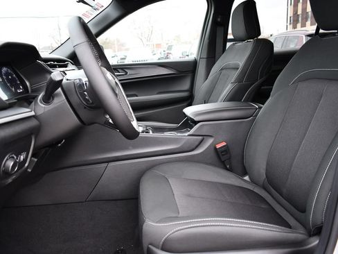 New 2026 Jeep Grand Cherokee L 4WD image 11