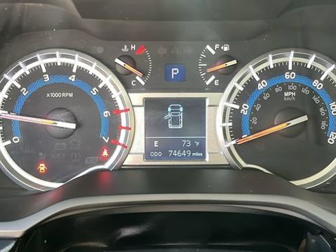 Used 2019 Toyota 4Runner TRD Off-Road Premium AWD/4WD image 6