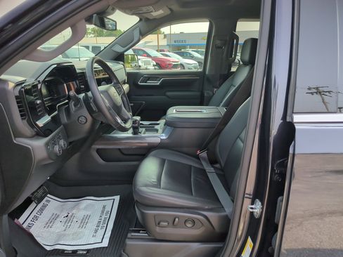 Used 2022 Chevrolet Silverado 1500 LTZ image 8