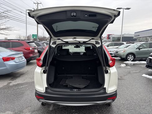 Used 2018 Honda CR-V Touring image 4