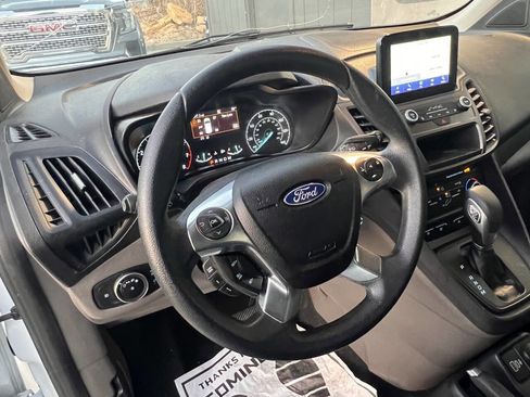 Used 2022 Ford Transit Connect XLT image 13
