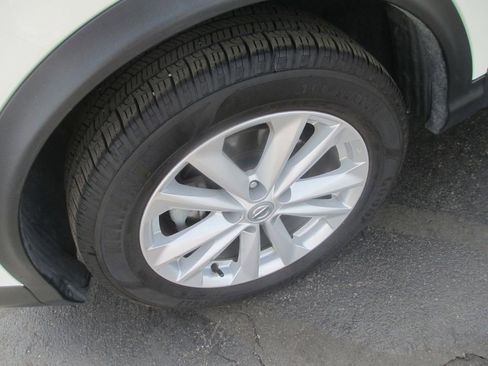 Used 2017 Nissan Rogue Sport SV w/ SV All-Weather Package image 12