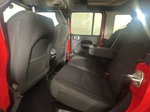 Used 2023 Jeep Wrangler Unlimited w/ Cold Weather Group AWD/4WD image 25