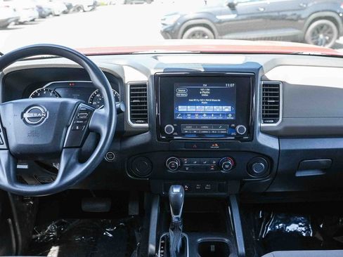 Used 2023 Nissan Frontier SV w/ Technology Package RWD image 12