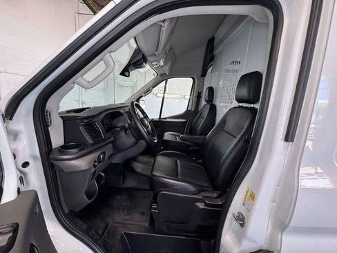 Used 2025 Ford Transit 250 148 High Roof AWD image 10