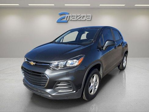 Used 2020 Chevrolet Trax LS w/ Tint and Cruise Package image 1