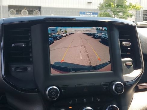Certified 2022 RAM 1500 Big Horn AWD/4WD image 32