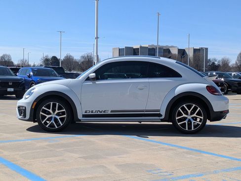 Used 2018 Volkswagen Beetle 2.0T Dune image 9