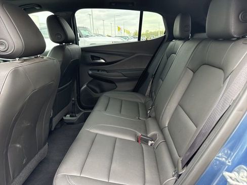 Used 2025 Buick Envista Sport Touring w/ Experience Buick Package image 9