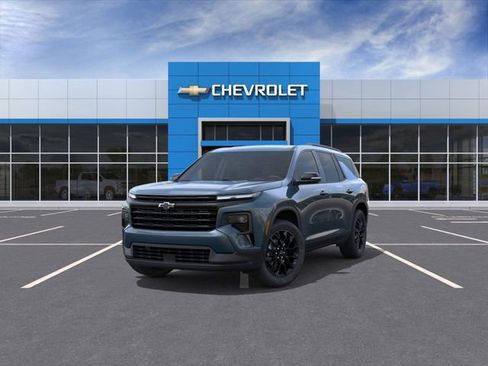 New 2026 Chevrolet Traverse LT w/ Midnight/Sport Edition image 8