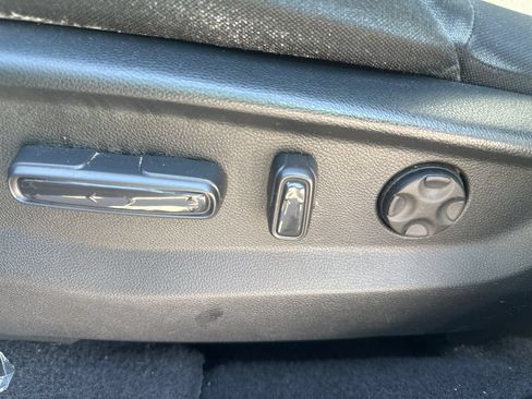 Certified 2020 Honda CR-V EX image 32