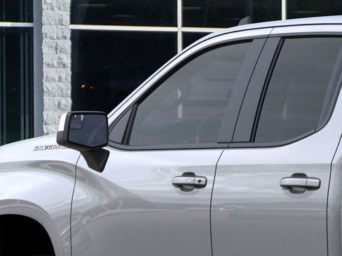 New 2026 Chevrolet Silverado 1500 LT image 12