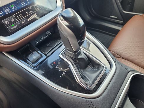 Used 2024 Subaru Outback Touring image 23