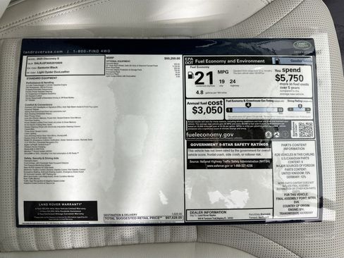 Used 2025 Land Rover Discovery S image 29