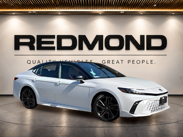 Used 2025 Toyota Camry XSE w/ Premium Plus Package AWD/4WD image 2