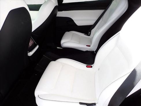 Used 2022 Tesla Model X Plaid AWD/4WD image 11