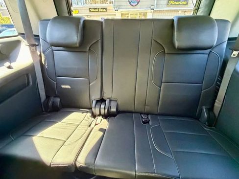 Used 2015 Chevrolet Tahoe LTZ AWD/4WD image 17