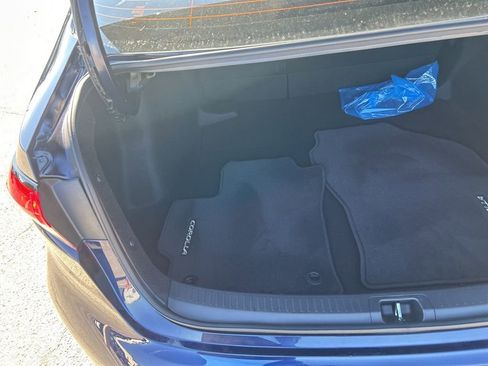 Used 2025 Toyota Corolla LE image 28