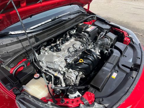 Used 2020 Toyota Corolla LE w/ Carpet Mat Package (TMS) FWD image 31