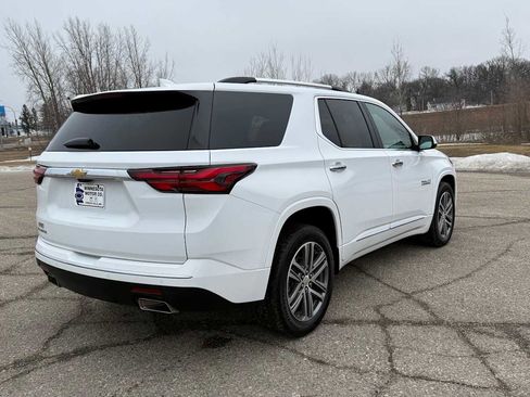 Used 2022 Chevrolet Traverse High Country image 4