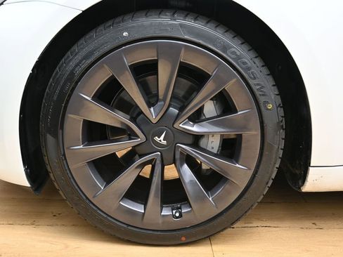Used 2023 Tesla Model 3 Standard Range RWD image 10