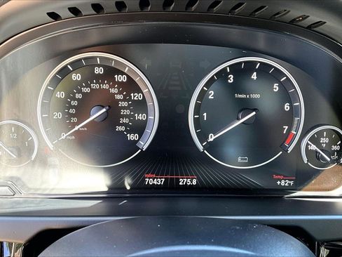 Used 2018 BMW X5 xDrive40e image 12