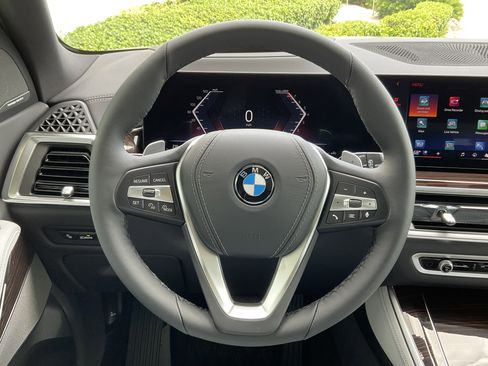 New 2026 BMW X5 sDrive40i image 13