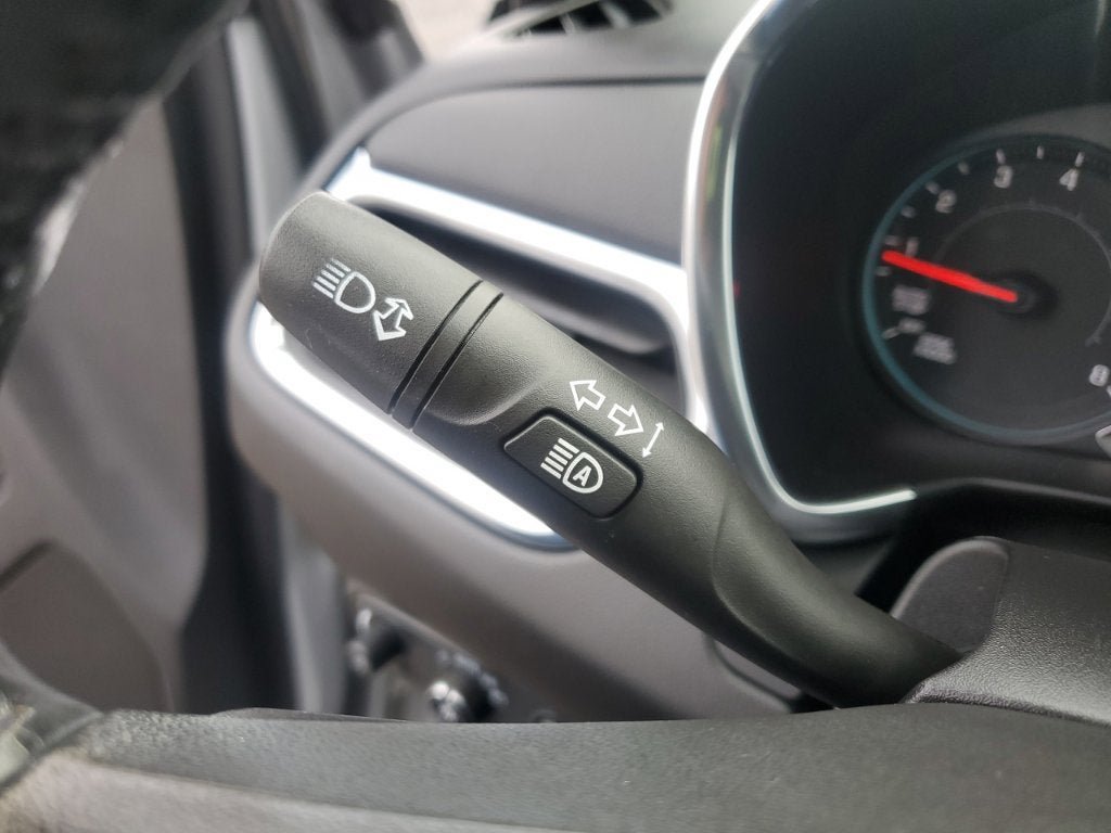 Used 2020 Chevrolet Equinox LT FWD image 24