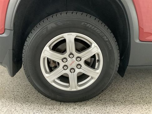 Used 2019 GMC Acadia SLE w/ LPO, Floor Liner Package AWD/4WD image 11