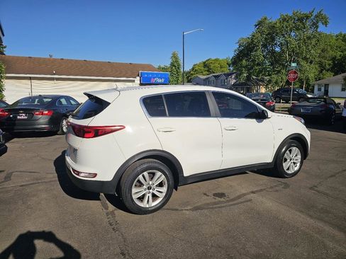 Used 2018 Kia Sportage LX AWD/4WD image 12