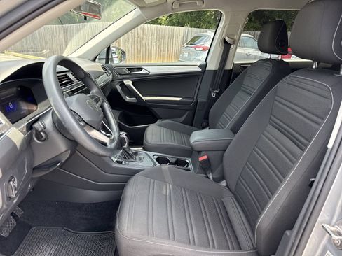Used 2022 Volkswagen Tiguan S FWD image 10