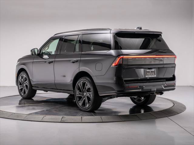 New 2027 Lincoln Navigator Reserve w/ Jet Appearance Package AWD/4WD image 3