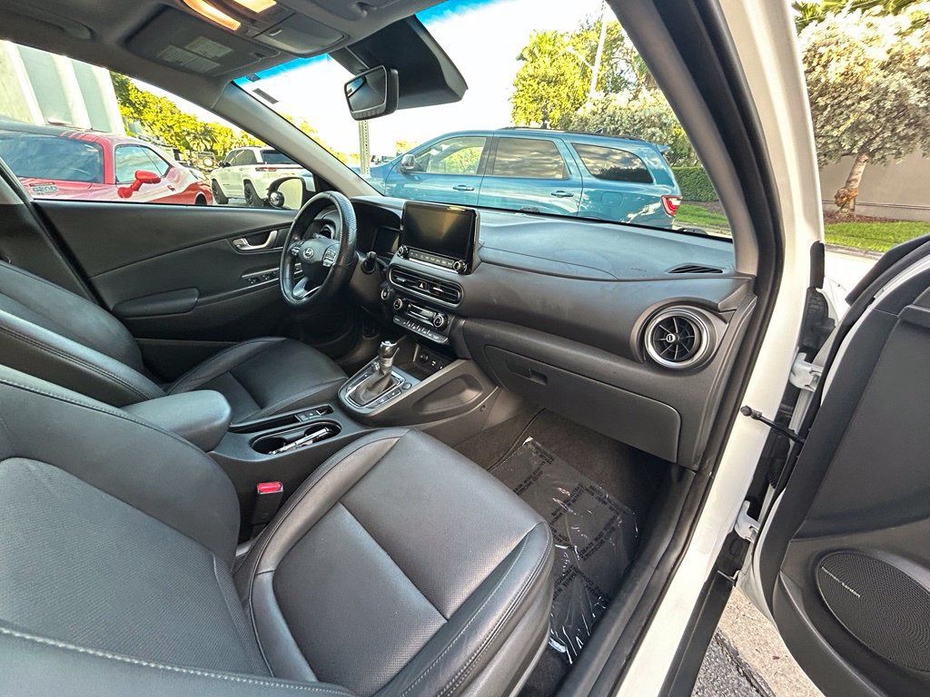 Used 2022 Hyundai Kona Limited FWD image 32