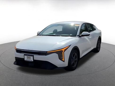 Used 2025 Kia K4 FWD image 6