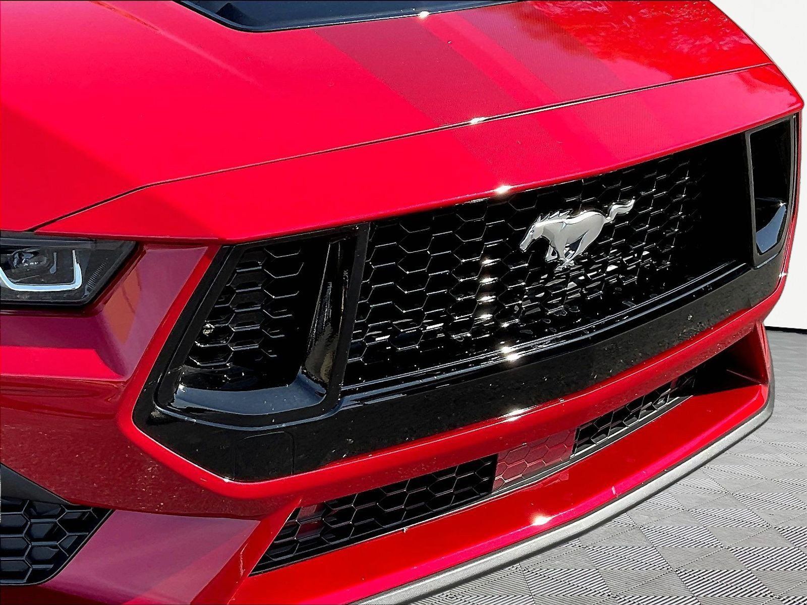 Used 2024 Ford Mustang GT RWD image 33