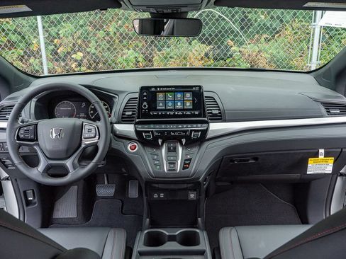 New 2026 Honda Odyssey Sport-L image 17