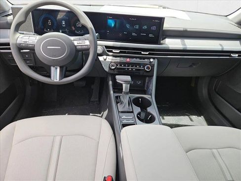 New 2025 Hyundai Sonata SE image 12