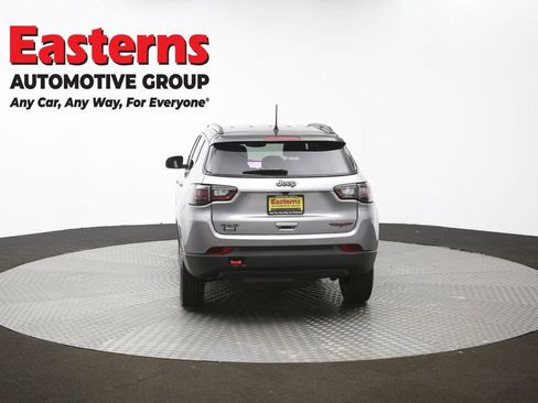 Used 2022 Jeep Compass Trailhawk w/ Trailhawk Elite Group image 41