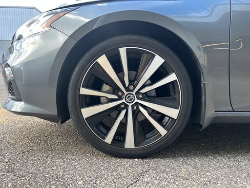 Used 2022 Nissan Altima 2.5 SR AWD/4WD image 7