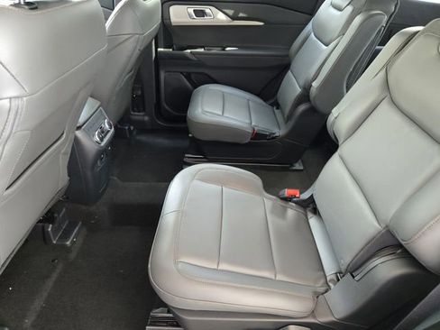 New 2025 Ford Explorer Active w/ Active Comfort Package image 21