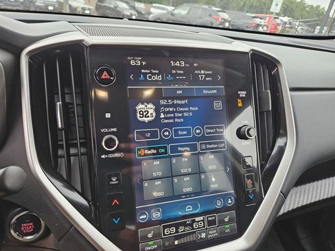 Used 2025 Subaru Ascent Premium AWD/4WD image 21