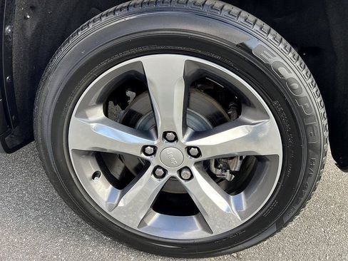 Used 2021 Jeep Grand Cherokee L Limited image 10