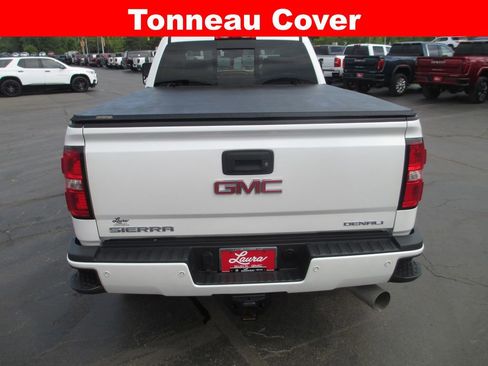 Used 2019 GMC Sierra 2500 Denali w/ Duramax Plus Package AWD/4WD image 8