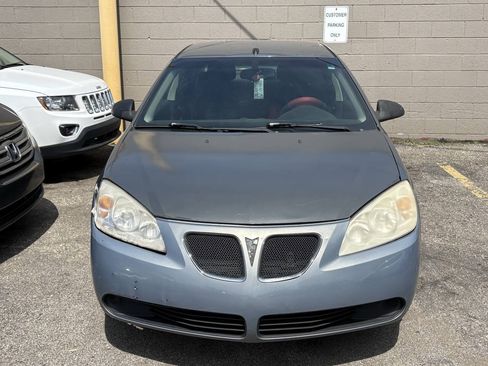 Used 2009 Pontiac G6 Sedan w/ Sport Package 1 FWD image 4